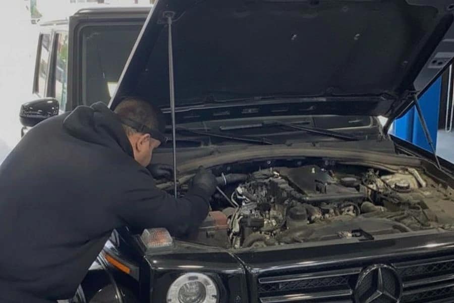 Mercedes mechanic